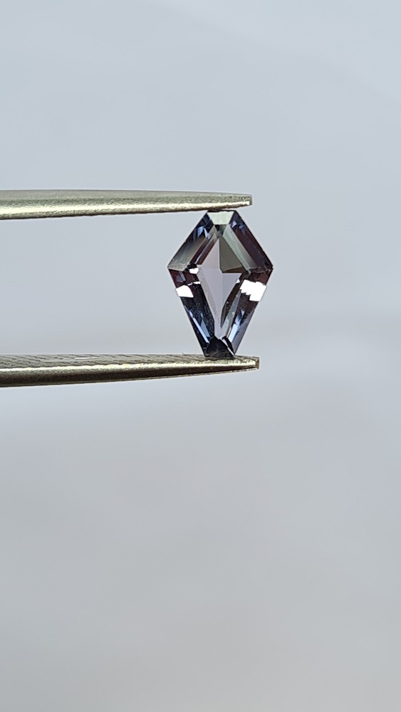 8.7x6.0x2.6mm coffin-cut spinel facet