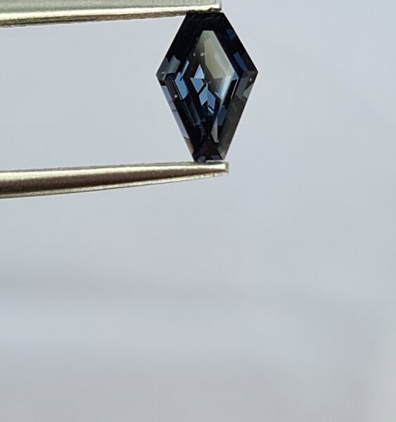 7.7x5.3x3.3mm coffin-cut spinel facet