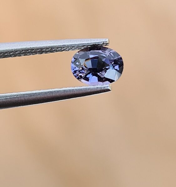 5.8x4.5x3.1mm oval-cut spinel facet