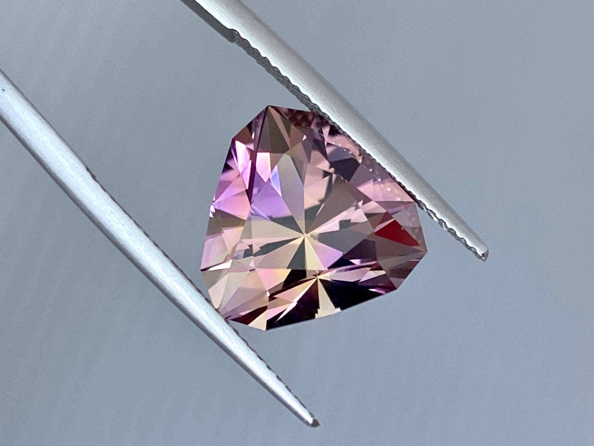 13.27x13.56x10.53mm precision-cut ametrine facet - Image 2