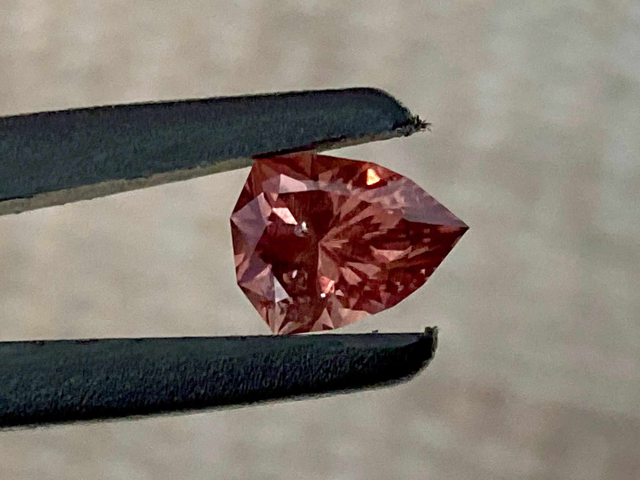 8.49x6.37x5.11mm precision-cut colour change garnet facet - Image 3