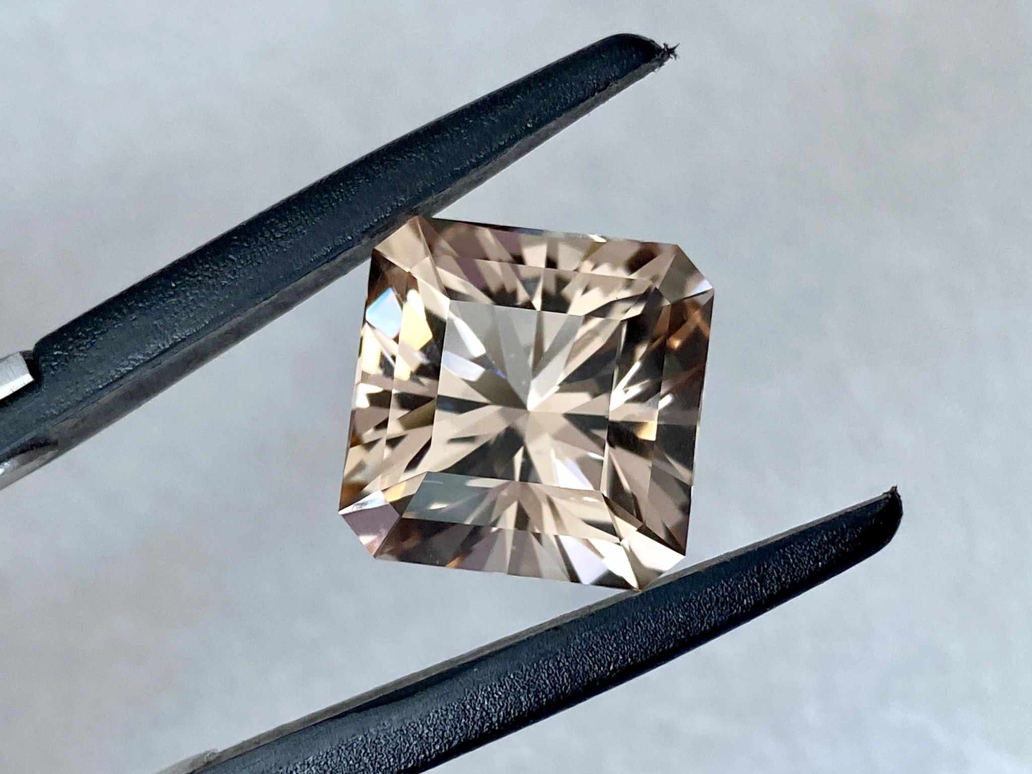 13.60x13.65x11.00mm precision-cut natural topaz facet