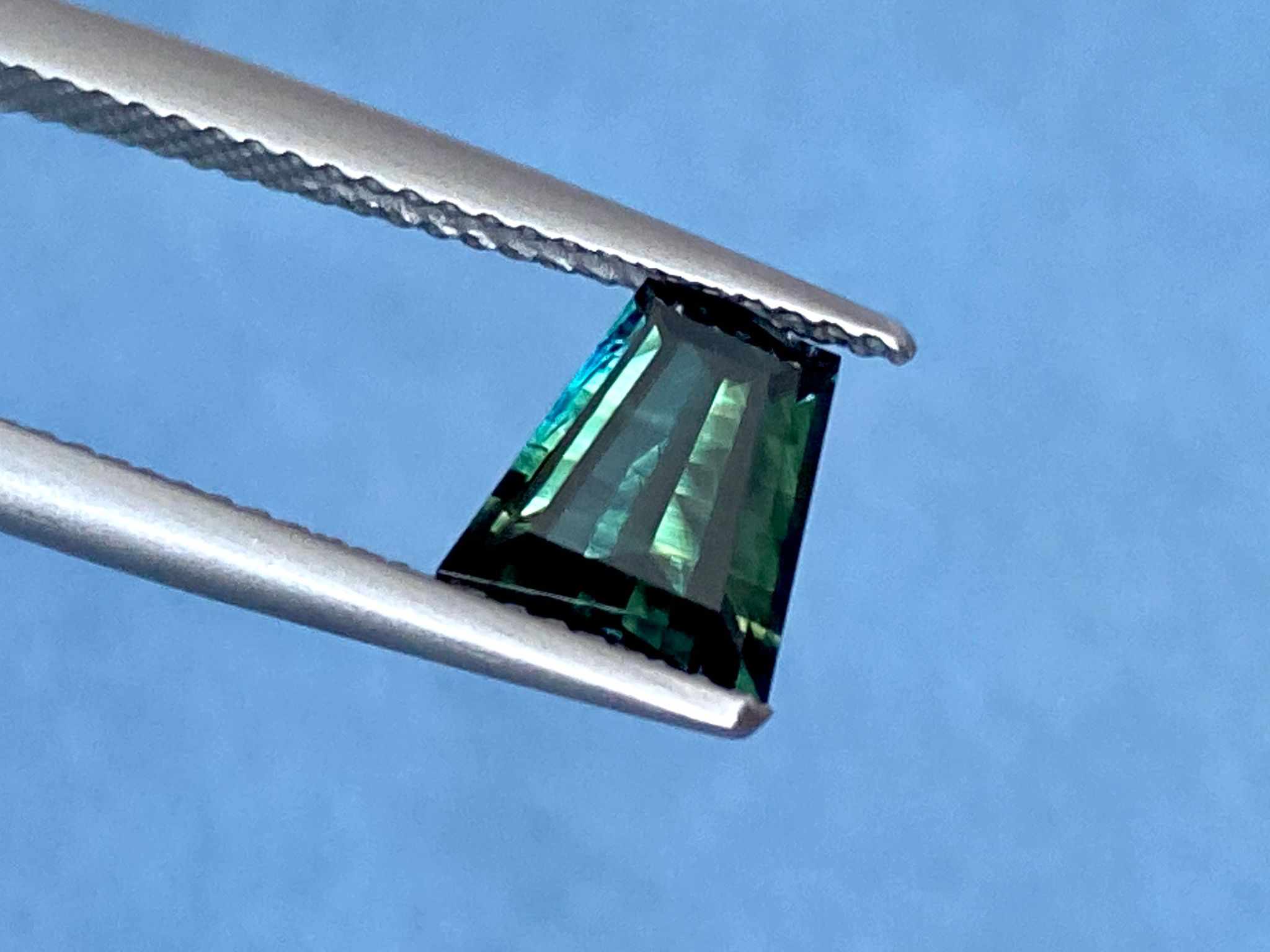 6.76x6.65x4.00mm precision-cut Nigerian sapphire facet - Image 2