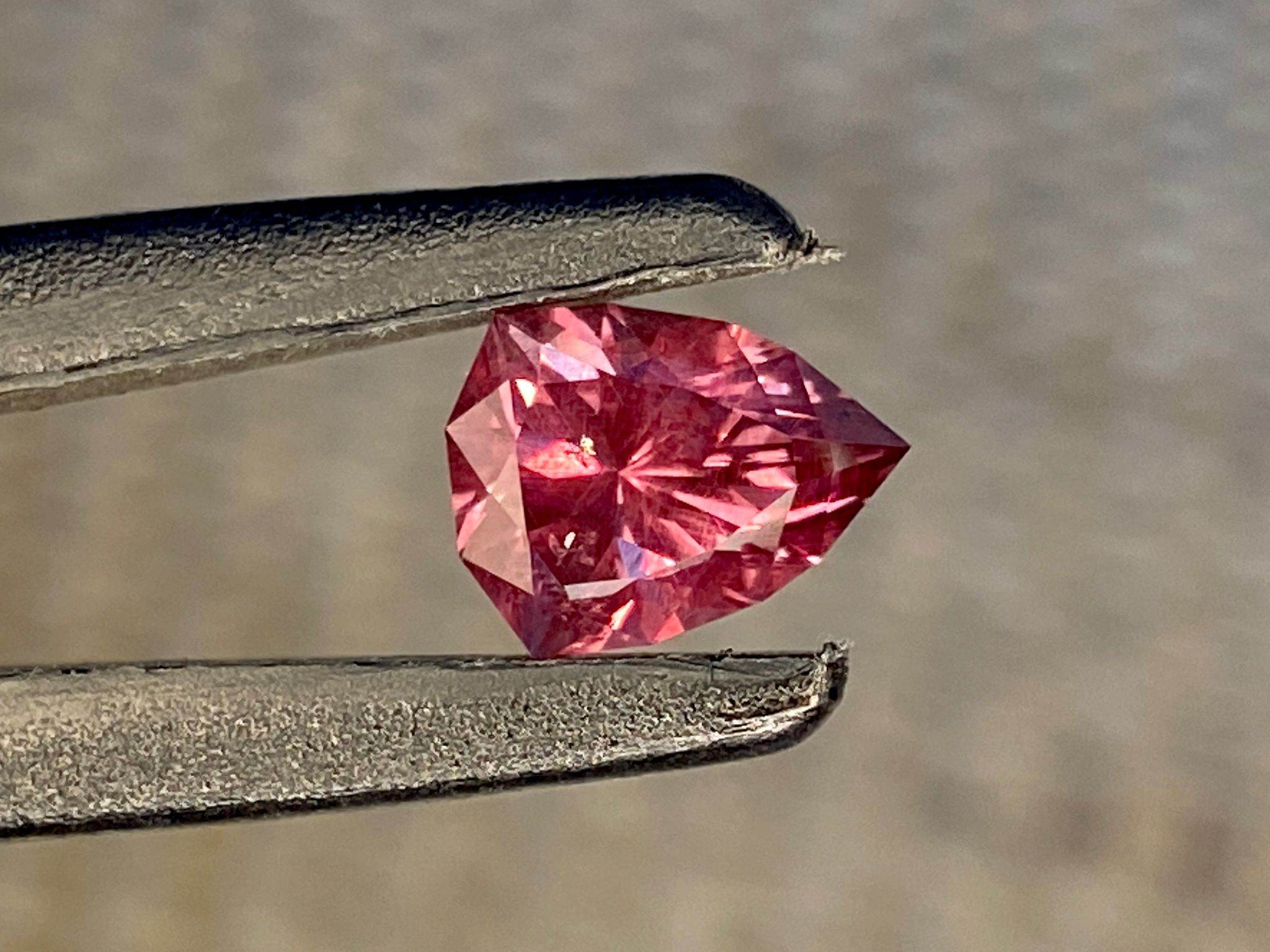8.49x6.37x5.11mm precision-cut colour change garnet facet - Image 4