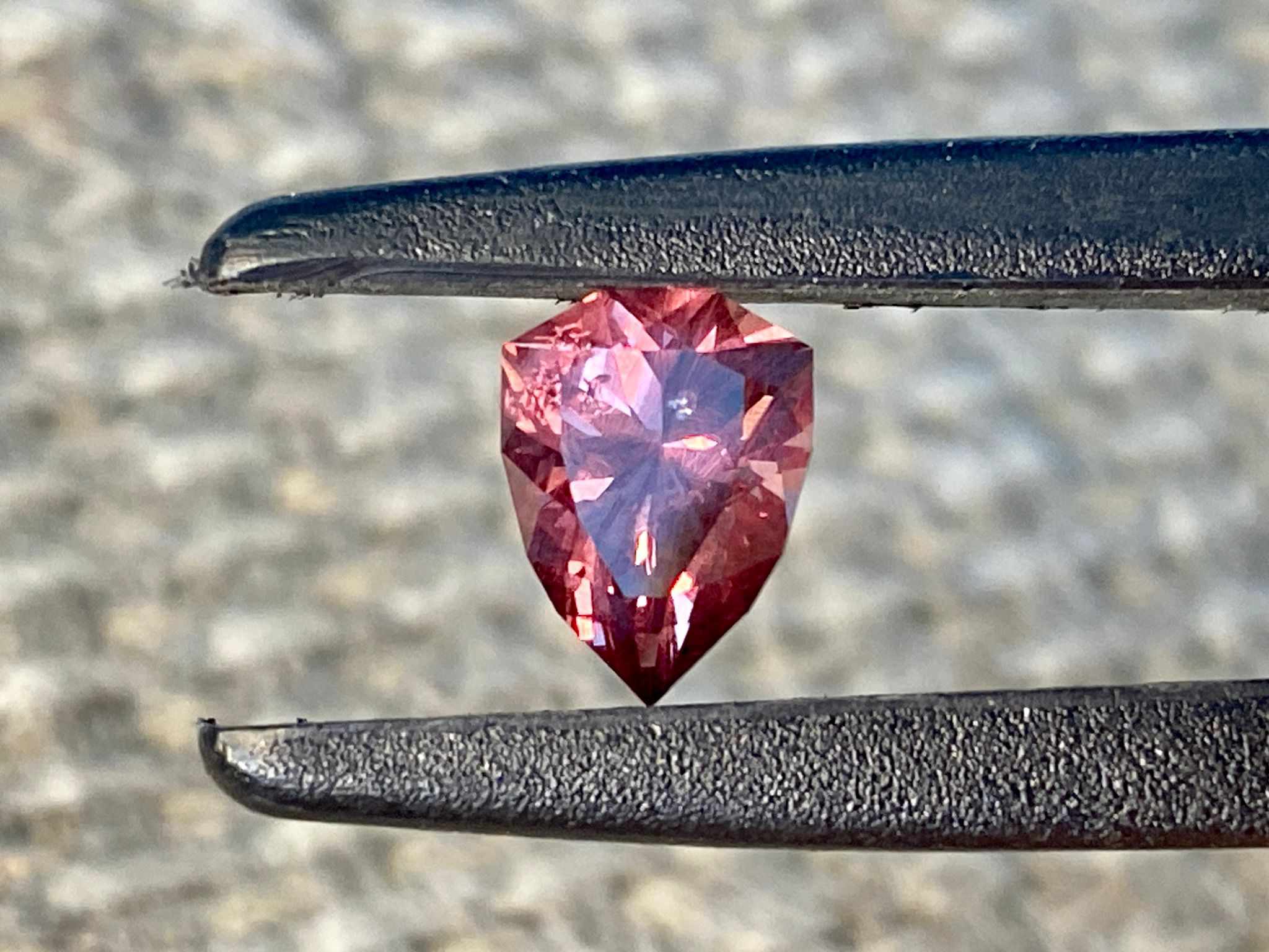 8.49x6.37x5.11mm precision-cut colour change garnet facet - Image 5