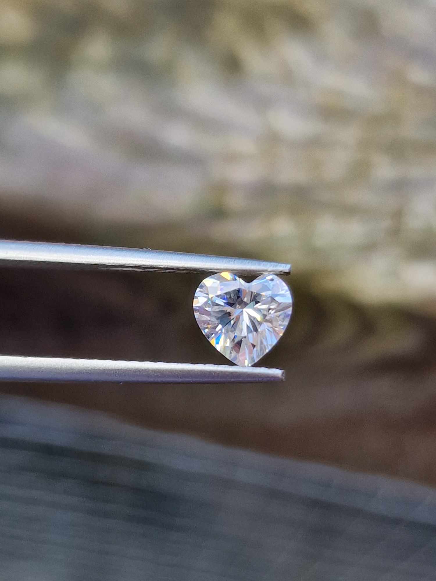 6mm bright white heart-shape moissanite facet