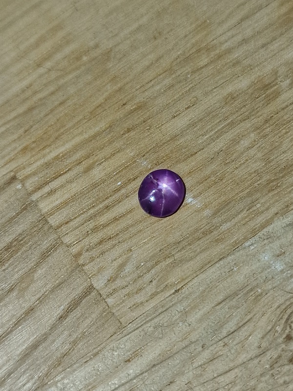 5.55x3.94mm Sri-Lankan star sapphire cabochon