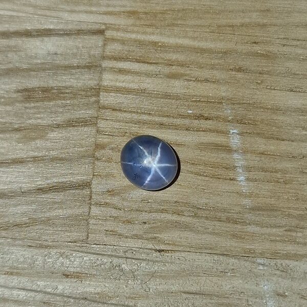 5.70x5.14mm Sri-Lankan star sapphire cabochon