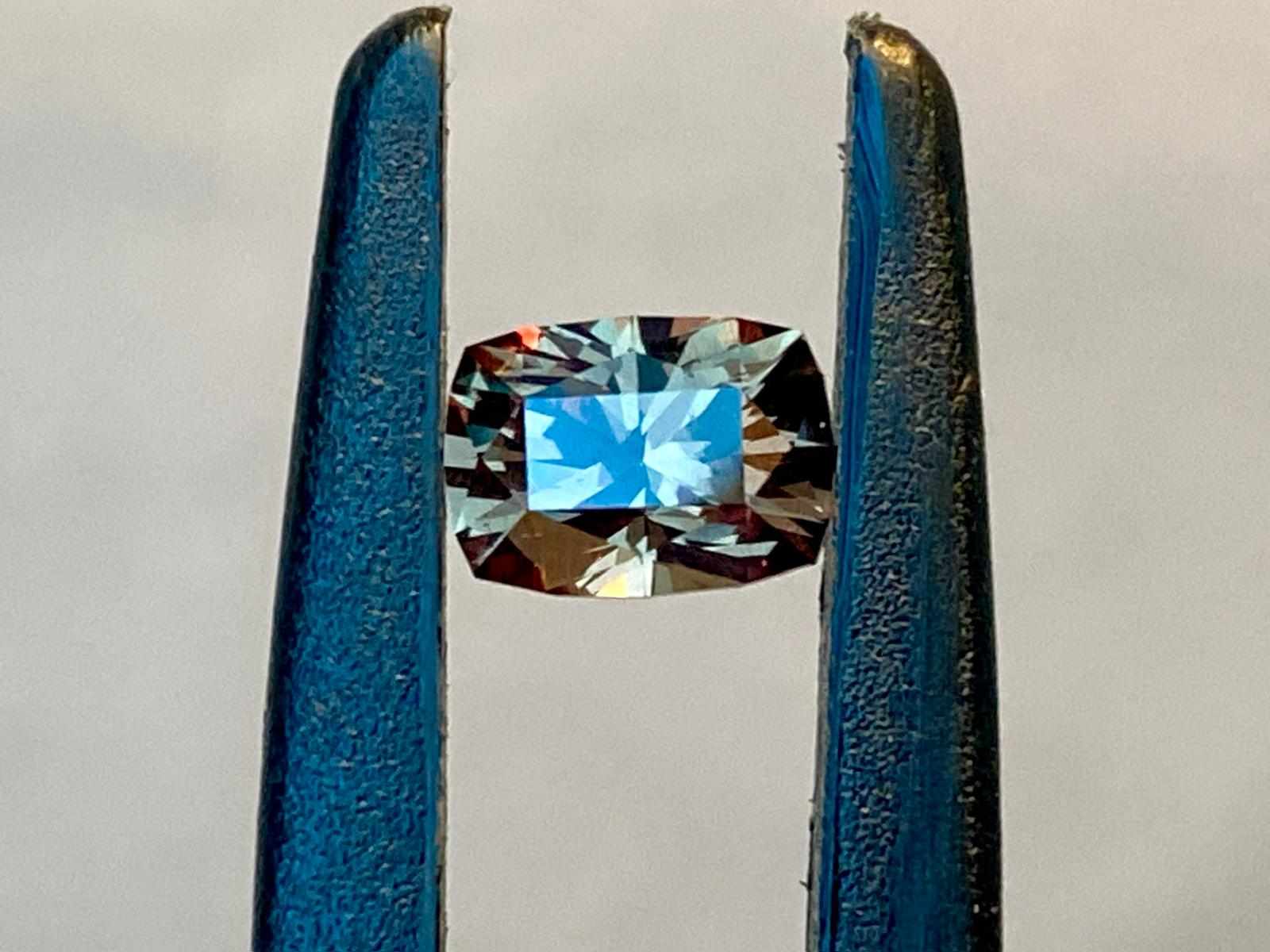 6.95x4.81x4.39mm precision-cut colour change garnet facet - Image 4