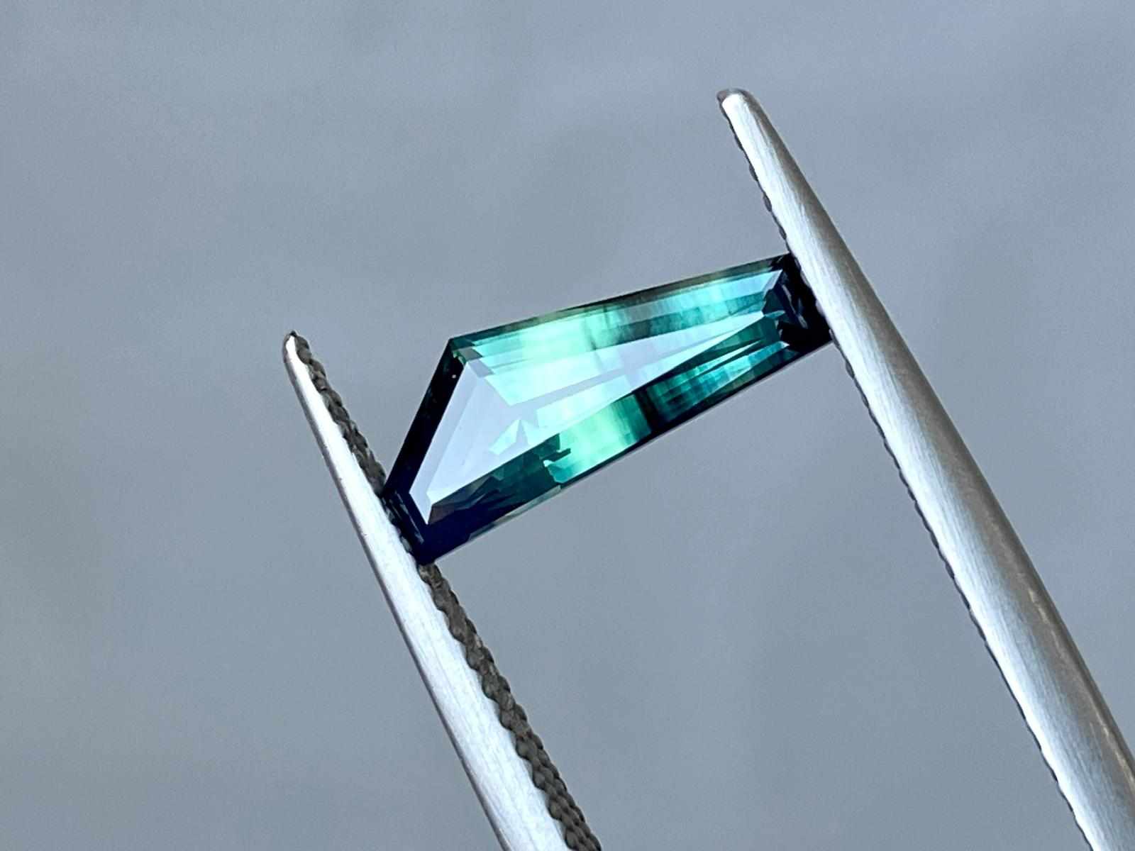 11.90x4.20x3.37mm precision-cut Nigerian sapphire facet - Image 2