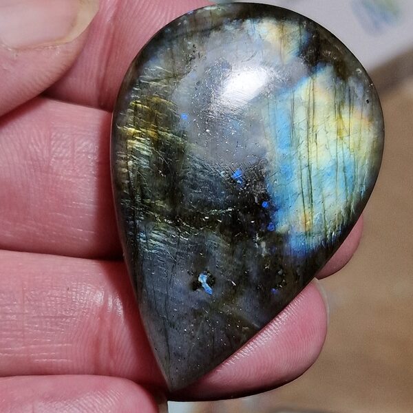48x33mm labradorite cabochon