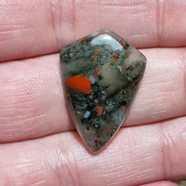 28x20mm bloodstone cabochon