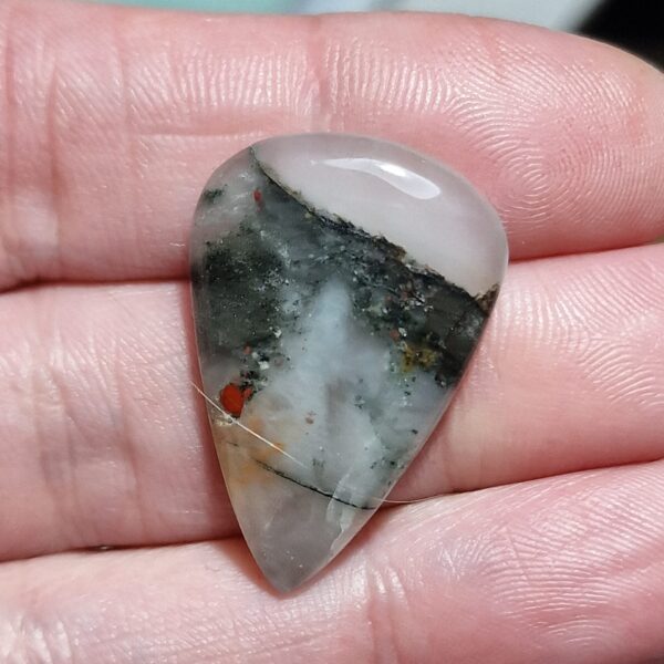 32x22mm bloodstone cabochon