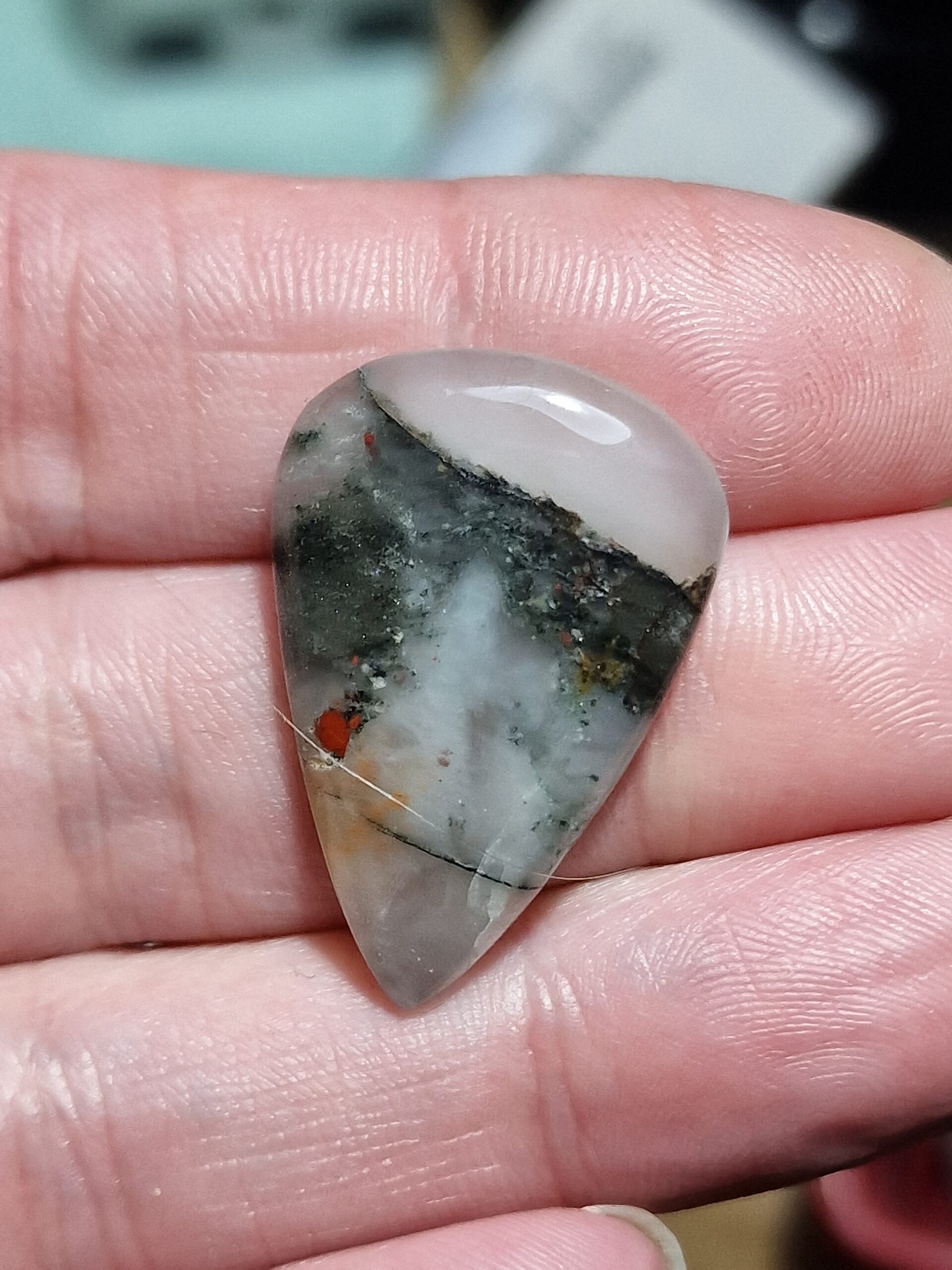 32x22mm bloodstone cabochon