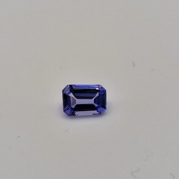 7.00x4.98x3.10mm tanzanite facet