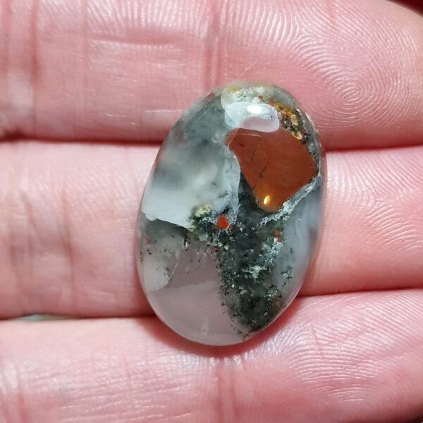 28x19mm bloodstone cabochon