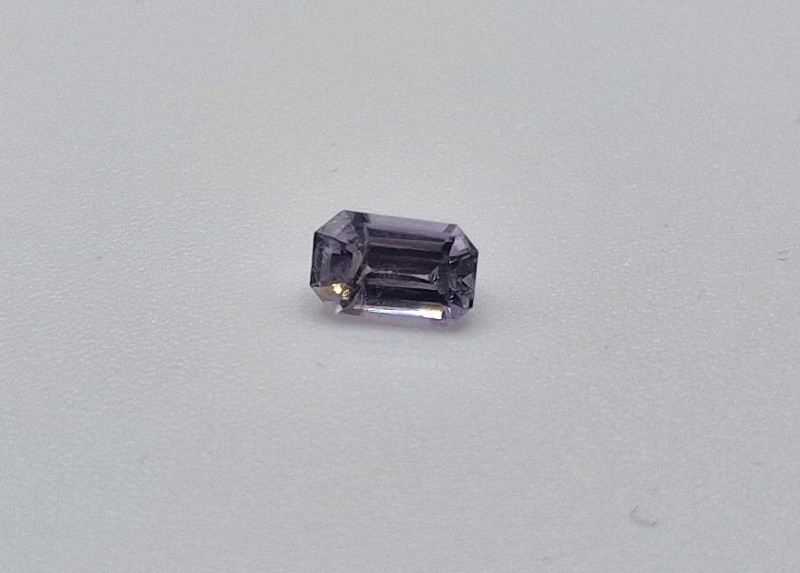 5.00x3.12x2.23mm Sri-Lankan sapphire facet
