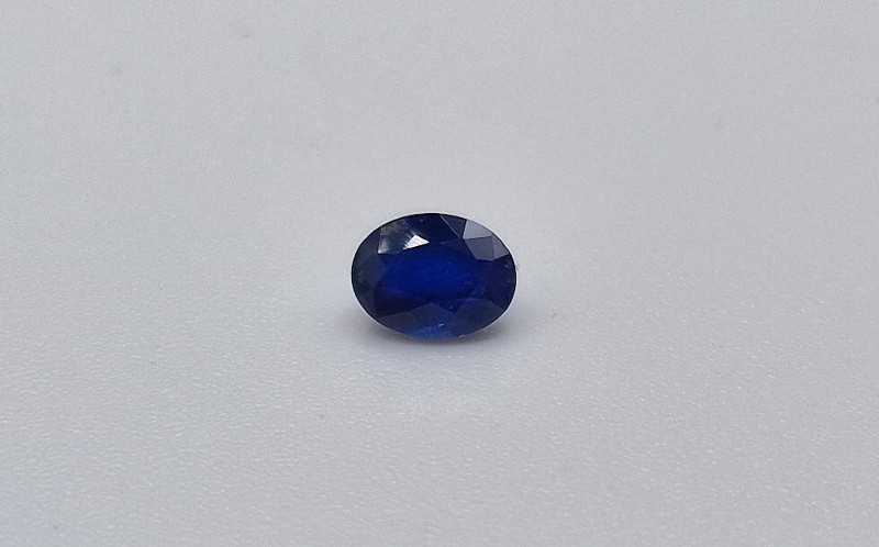 4.90x3.76x2.55mm Sri-Lankan sapphire facet