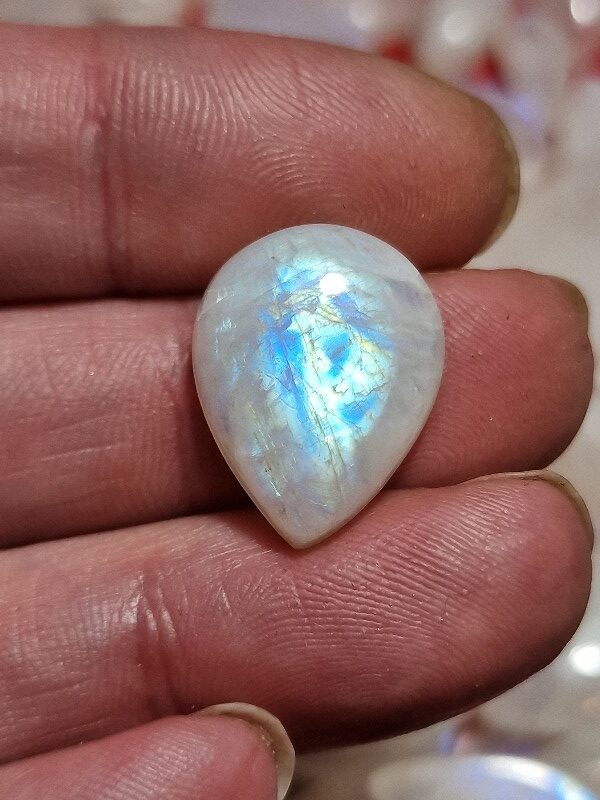 21x16mm moonstone cabochon