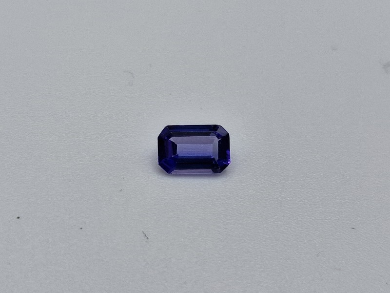 6.86x4.65x2.66mm tanzanite facet