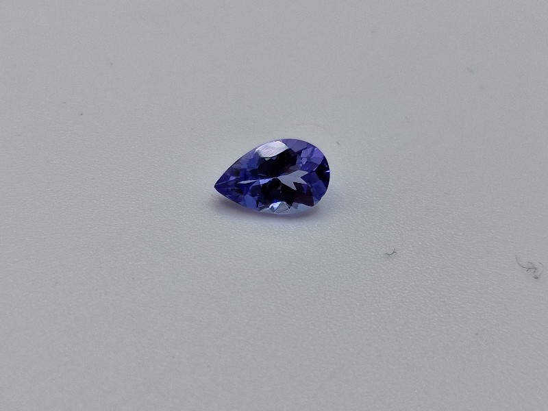 7.89x5.08x3.43mm tanzanite facet