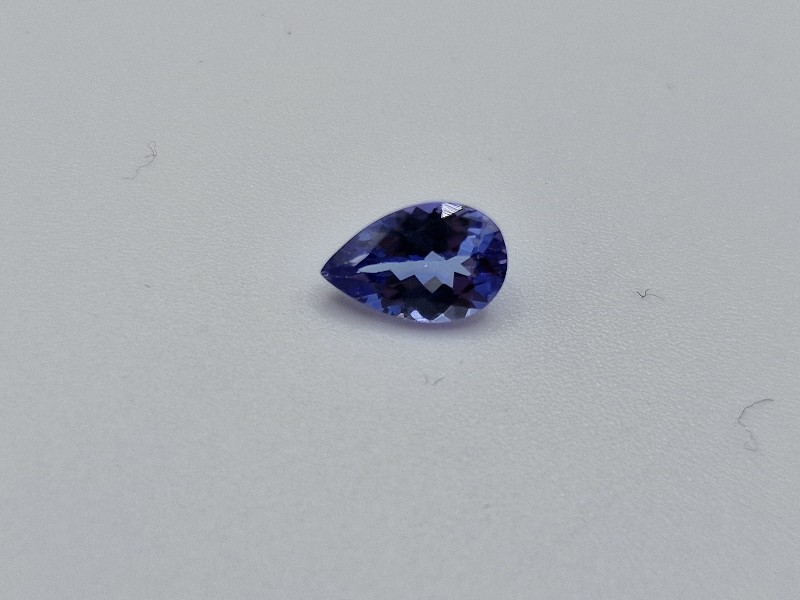 8.01x5.23x3.40mm tanzanite facet
