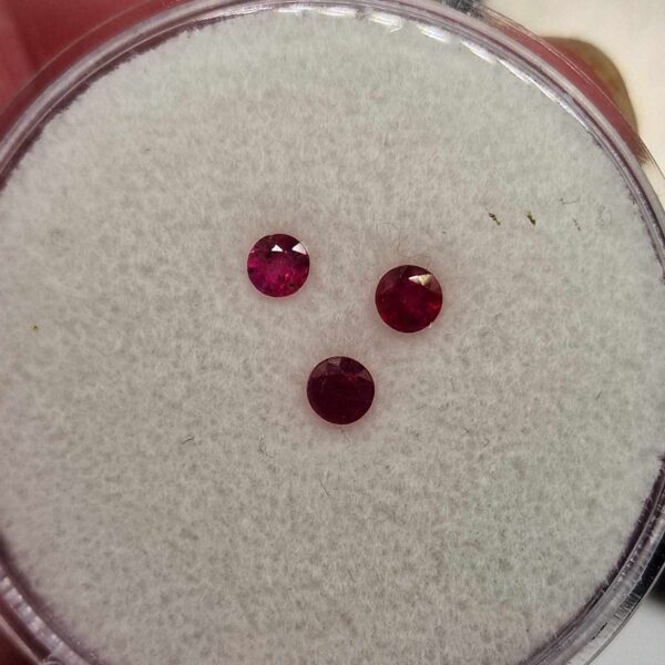 1ct parcel 3.65mm, 3.92mm & 3.86mm Mozambique ruby facets