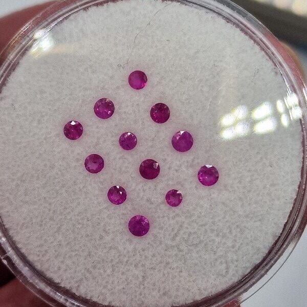 1ct parcels of 2.21-2.84mm Mozambique ruby facets
