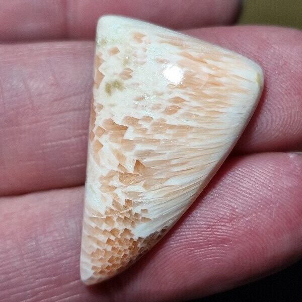 32x21mm scolecite cabochon