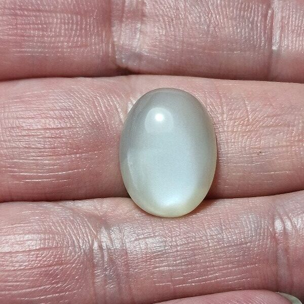 19x14mm white moonstone cabochon