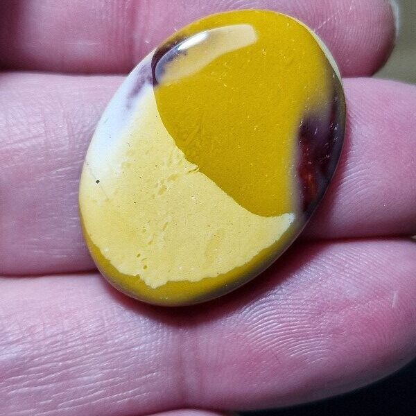 31x23mm Mookaite jasper cabochon