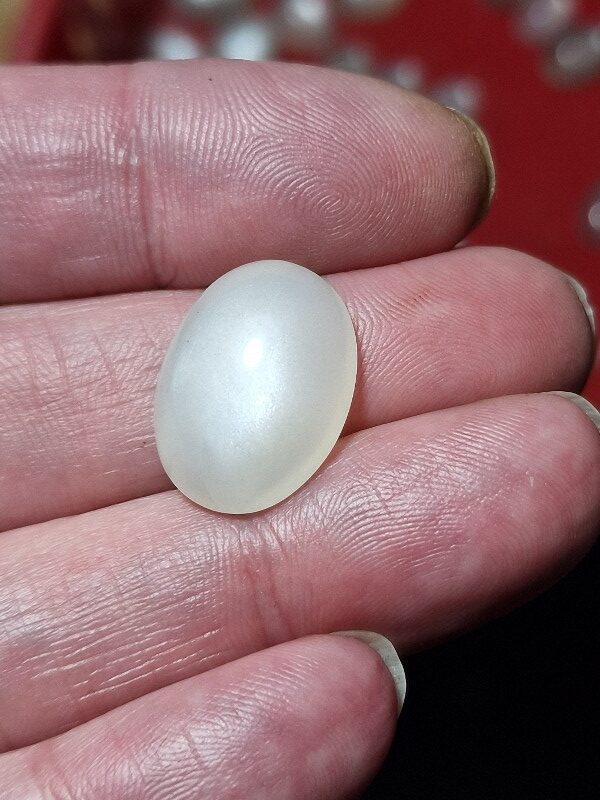 20x15mm white moonstone cabochon