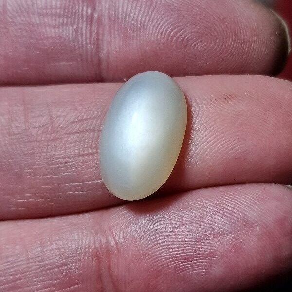 18x11mm white moonstone cabochon