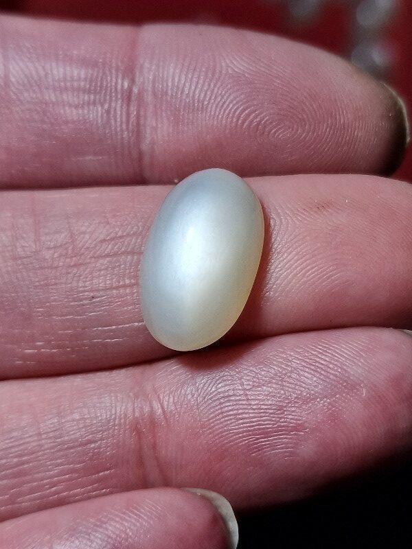 18x11mm white moonstone cabochon