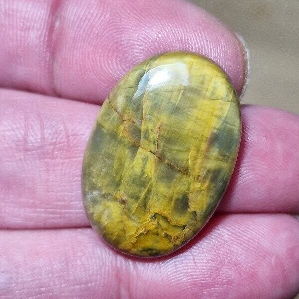 29x20mm Nellite cabochon
