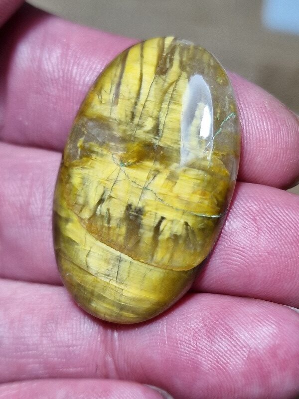 39x25mm Nellite cabochon