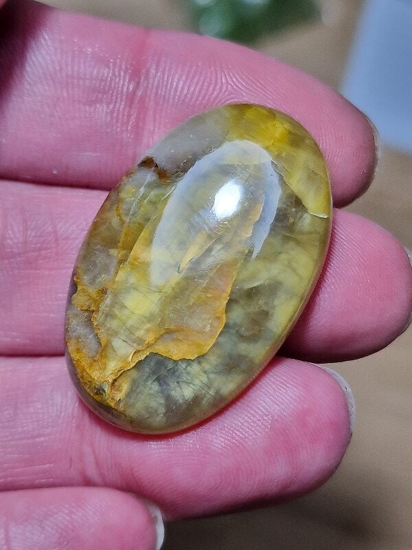 37x24mm Nellite cabochon