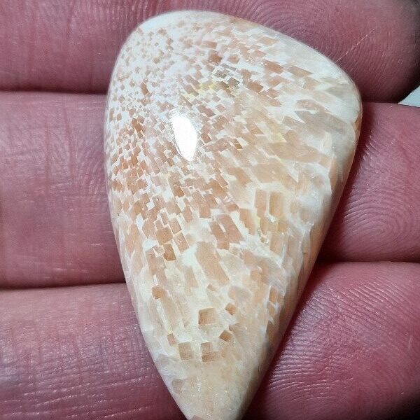 41x25mm scolecite cabochon