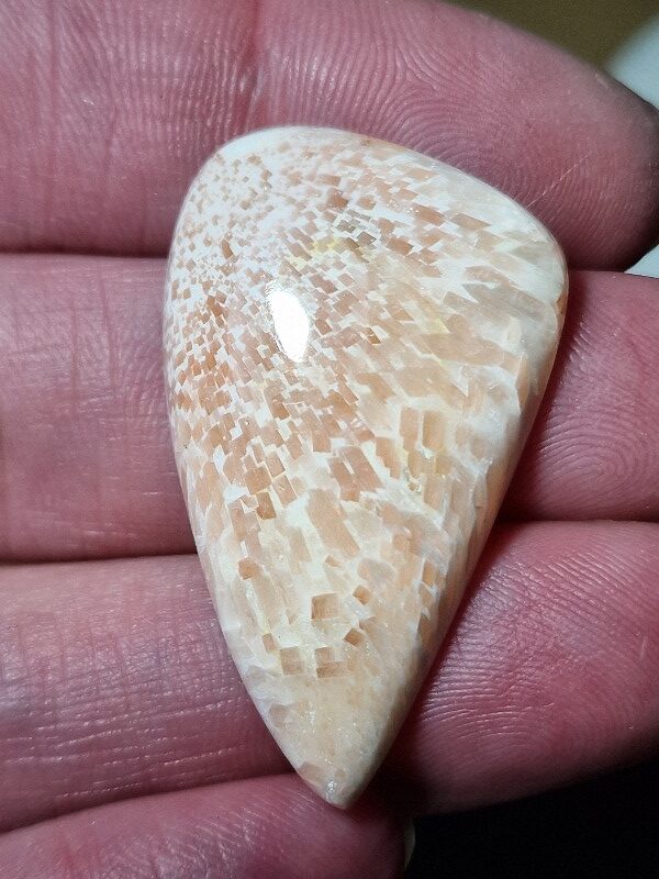 41x25mm scolecite cabochon