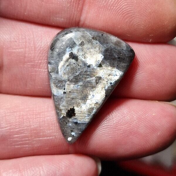 28x20mm Lavikite cabochon