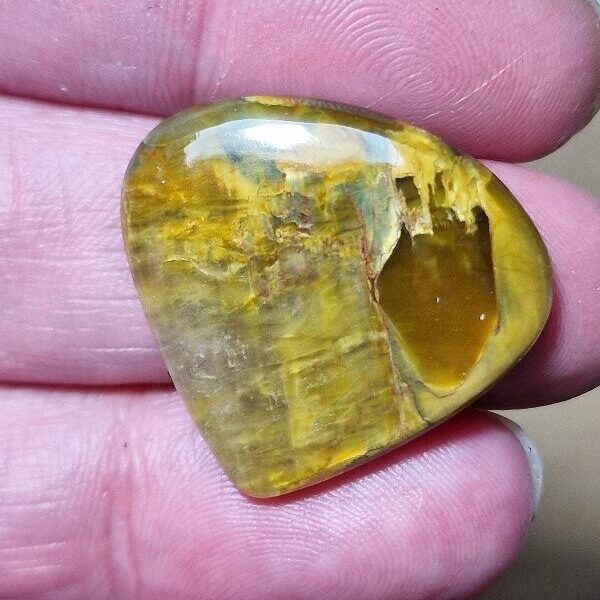 29x26mm Nellite cabochon