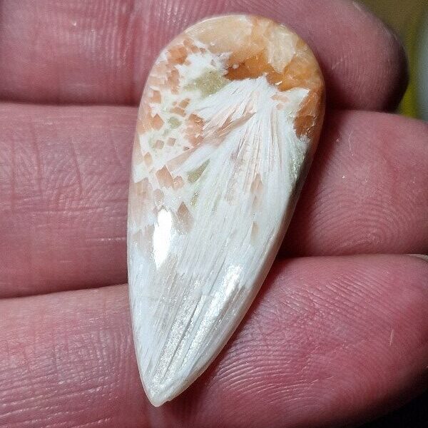 37x17mm scolecite cabochon