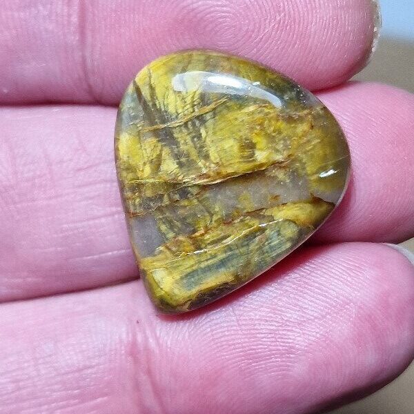 25x22mm Nellite cabochon