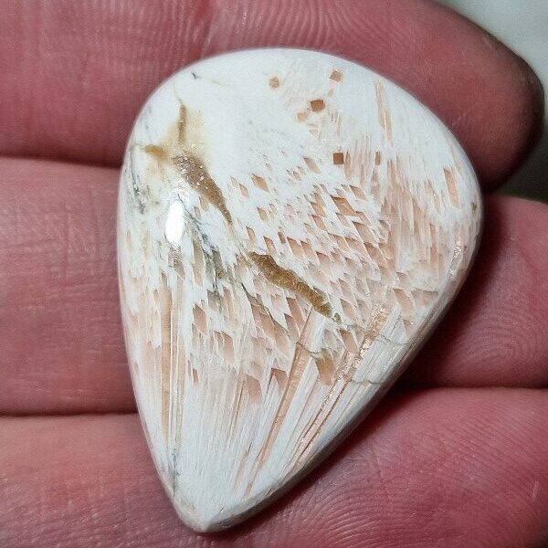 36x27mm scolecite cabochon