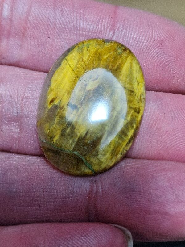30x22mm Nellite cabochon