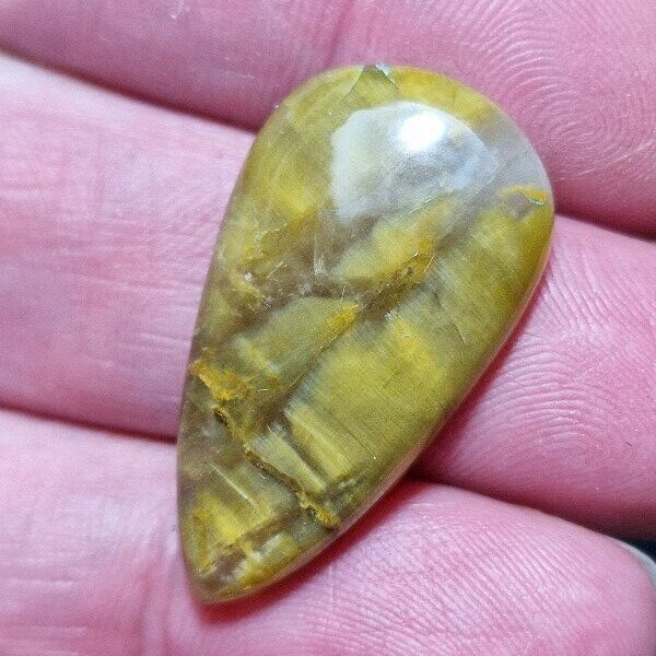 32x18mm Nellite cabochon