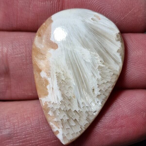38x26mm scolecite cabochon