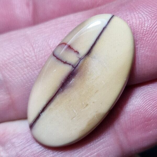 31x17mm Mookaite jasper cabochon