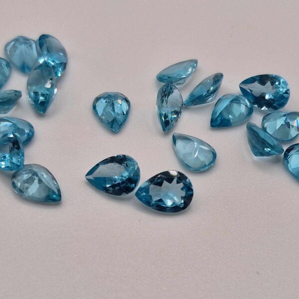 7x5mm pear-cut pariaba apatite facet