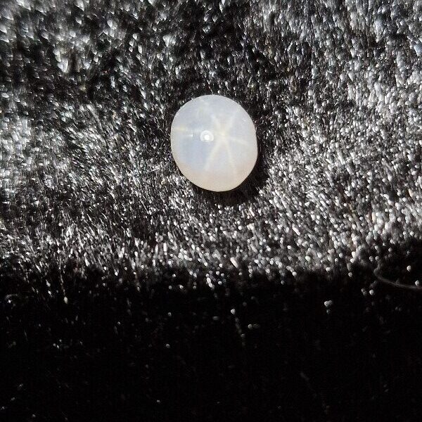 6.17x5.04x4.60mm Sri-Lankan star sapphire cabochon